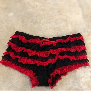 Red/Black Ruffle Undieshorts